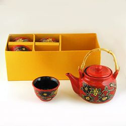 Набор чайный: чайник + 4 пиалы, красный с цветами
